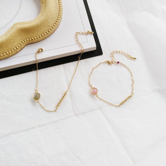 💕LAST ONE Strawberry Stone Bracelet - Picture 4 of 7